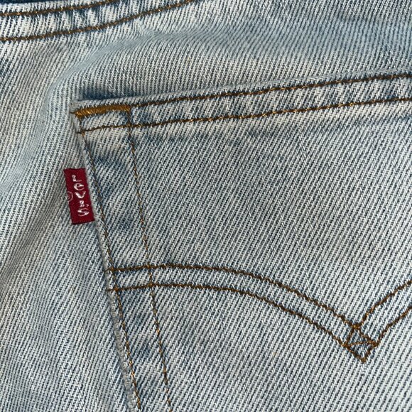 REFORMATION VINTAGE LEVI'S REPURPOSED LIGHT WASH RARE BACK SEAMS  MADE IN USA 25 - Picture 10 of 16